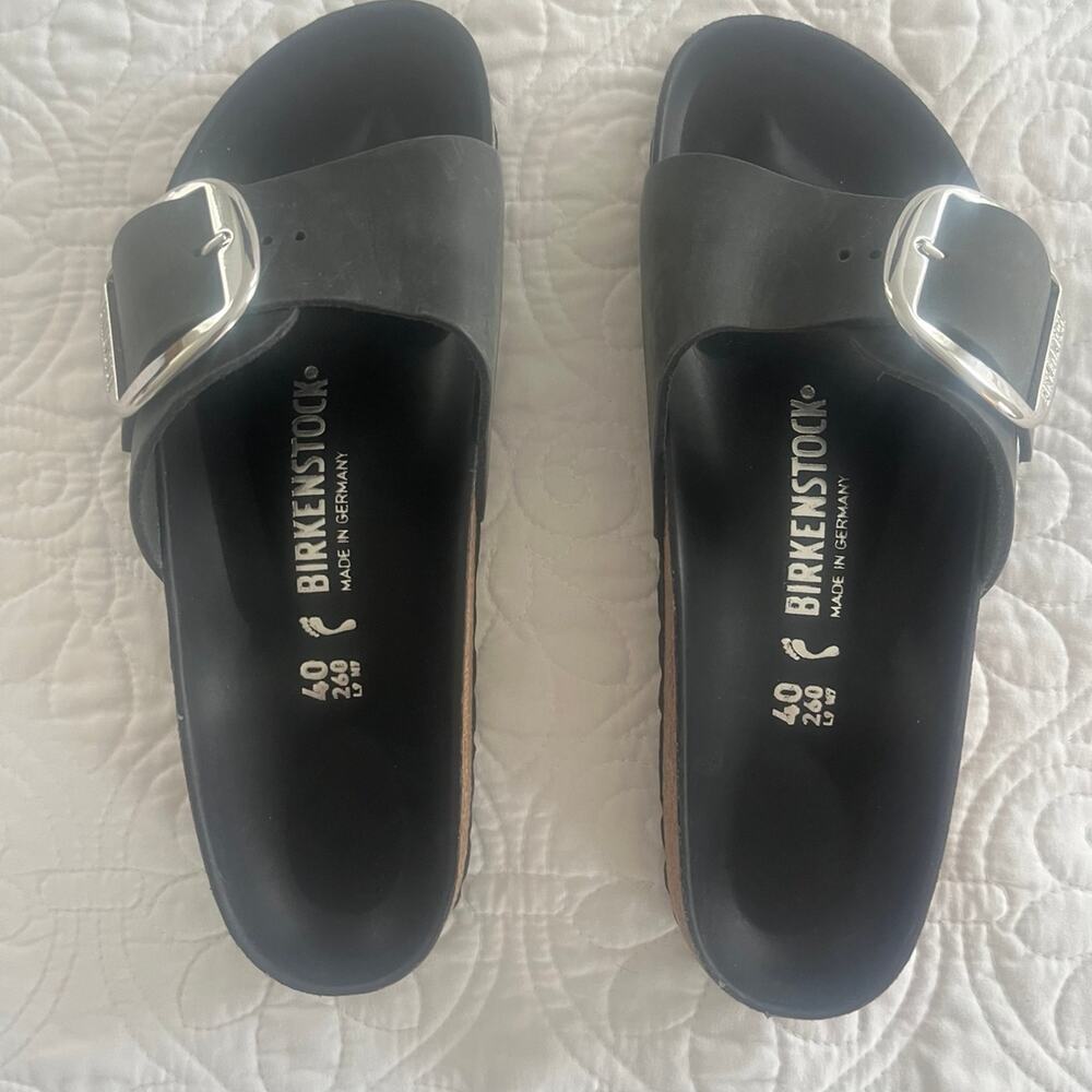 Women’s size 40 Madrid Big Buckle Birkenstock sandals. NWOT
